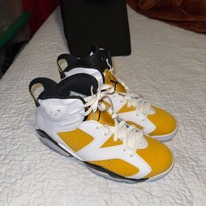 Men Yellow and White Sneakers